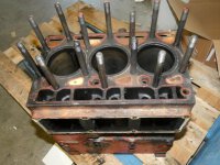IHC 353 383 D-155 Motorblock leer