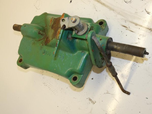 Deutz Intrac 2002 Schaltdeckel für Frontzapfwelle
