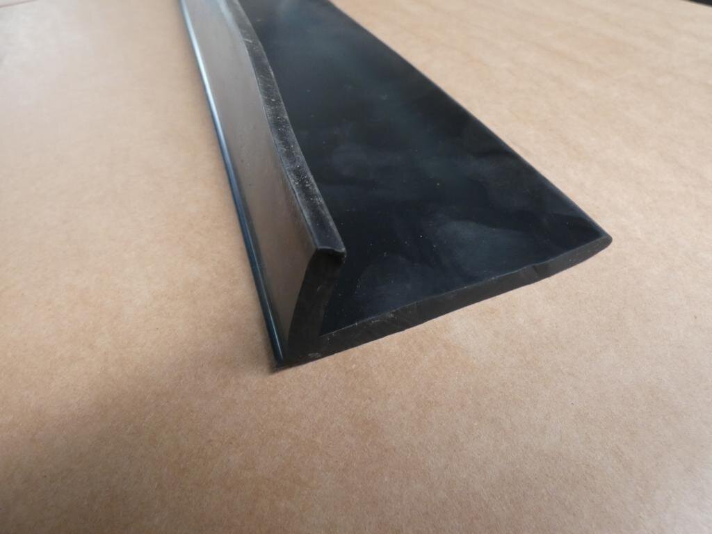 Kotflügelverbreiterung Traktor Gummilippe Schlepper Steyr 8080 8090 M