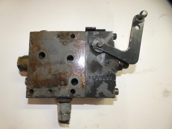 Steyr 8080 8090 Regelsteuergerät Bosch SB7 0521704103