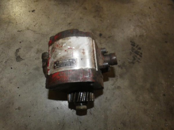 IHC 423 383 353 453 Bosch Hydraulikpumpe 0510415306