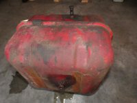 IHC Mc Cormick D-324 326 Tank Kraftstofftank