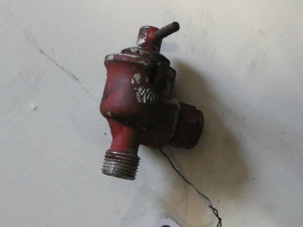 Güldner G30 S G40 G35 Kraftstoffhahn