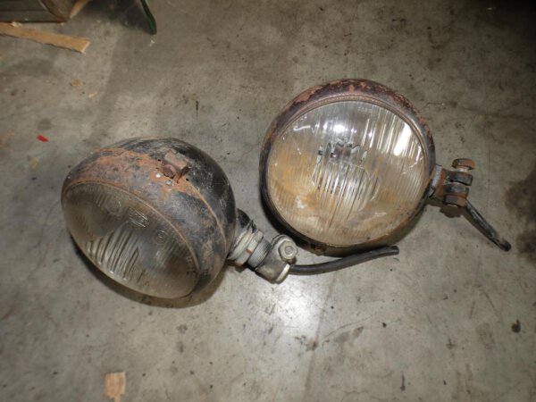 Deutz D40.2 Scheinwerfer links und rechts