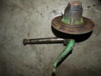 Deutz D30 S Achsschenkel rechts