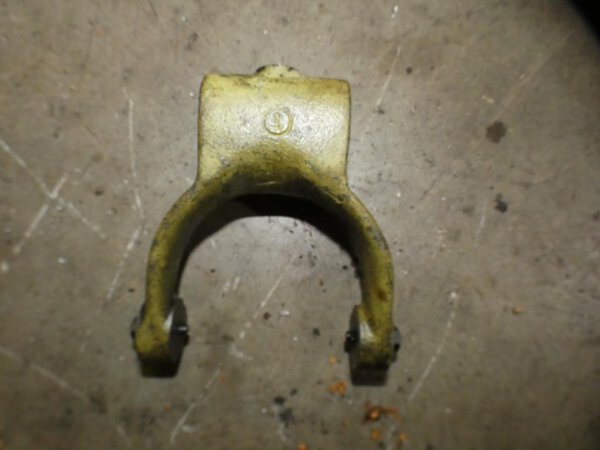 Fendt Farmer 104 S Ausrückgabel Kupplungsgabel für Ausrücklager