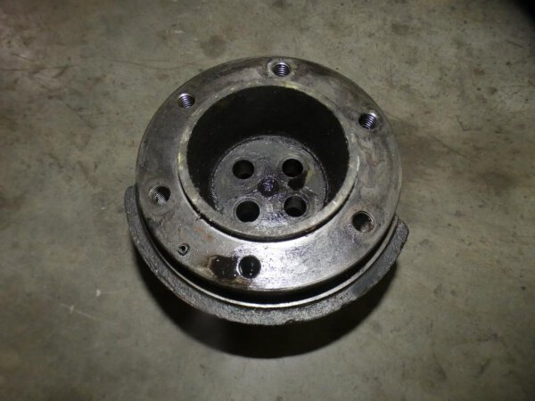 Fendt Farmer 104 S Aufnahme für Keilriemenscheibe