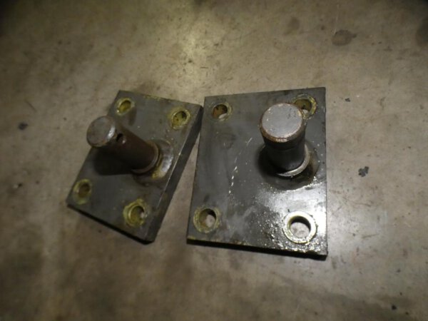 Fendt Farmer 104 S Halter für Unterlenker