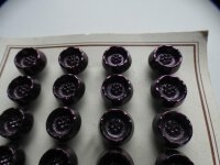 36 Stück Alte Glasknöpfe auf Musterkarte...