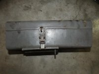 Fendt Farmer 104 S Original Werkzeugkiste Werkzeugkasten