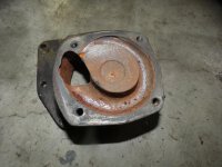 Fendt Farmer 104 S Flansch für Wasserpumpe...