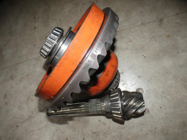 Fendt Farmer 104 S Differential Kegelrad Tellerrad