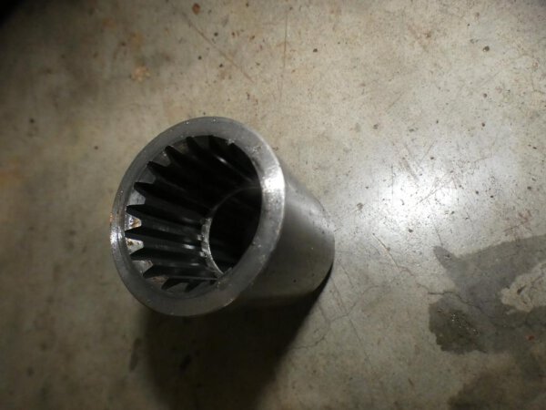 Fendt Farmer 104 S Verbindungsbuchse für Zapfwelle