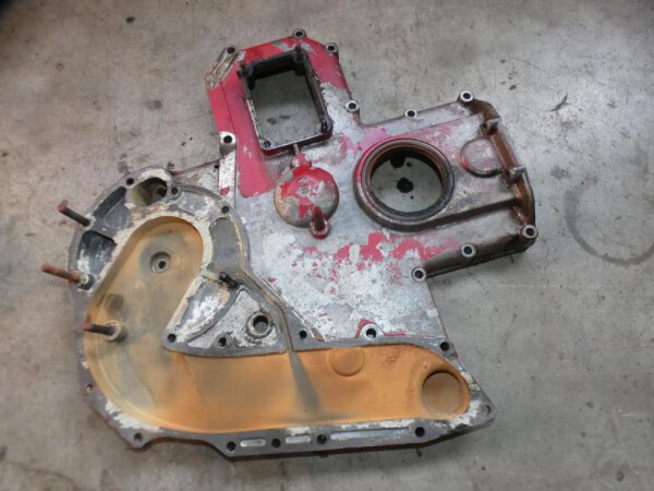 IHC Mc Cormick 523 553 633 Motorstirndeckel  D-179