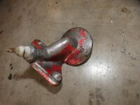 IHC Mc Cormick 523 553 633 Ölfilterhalter D-179