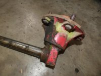 IHC Mc Cormick 523 624 Achsschenkel rechts