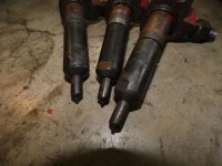 IHC Mc Cormick 523 633 D-179 Einspritzdüsen...