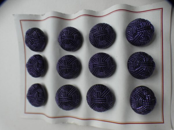 12 Stk Alte Glasknöpfe auf Musterkarte Knopfkarte Antik ca.23mm Lila