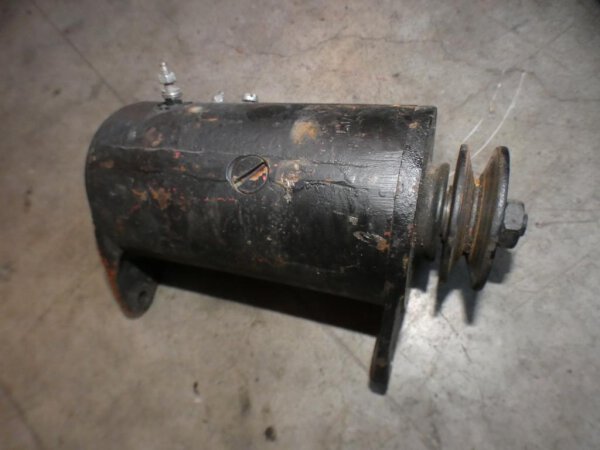 MC Cormick D326 324 Lichtmaschine Gleichstrom Bosch LJ/GEH 90/12/1800 FR13