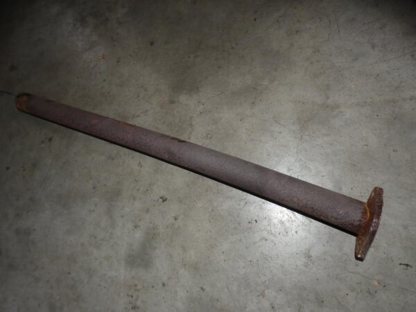 IHC MC Cormick D-326 324 Auspuffrohr