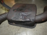 IHC MC Cormick D-326 324 Auspufftopf ( verbeult ) !