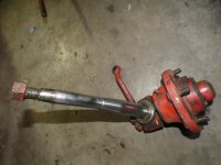 IHC MC Cormick D-326 324  Achsschenkel rechts