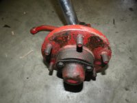 IHC MC Cormick D-326 324 Achsschenkel links