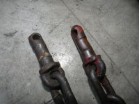 IHC Mc Cormick D-326 324 Unterlenkerketten !