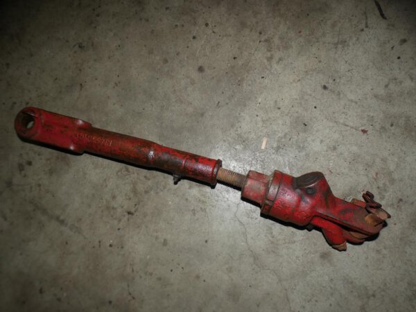 IHC Mc Cormick D-326 324 Hubspindel defekt !