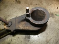 IHC Mc Cormick D-326 324 Krafthebernocken Umlenkhebel