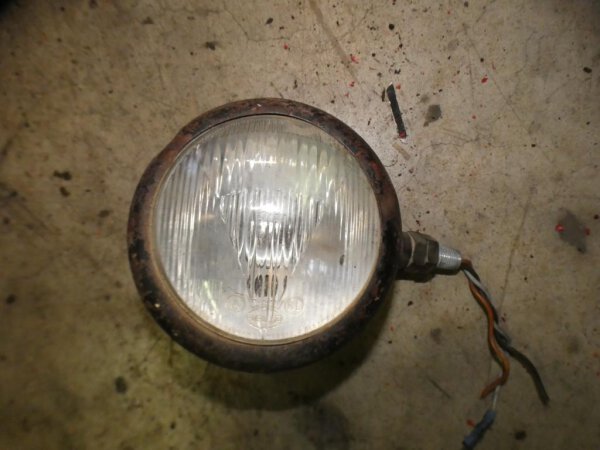 IHC Mc Cormick D-326 324 Scheinwerfer rechts