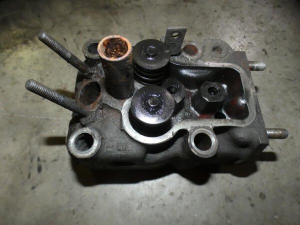 Fendt Farmer 2 DE FW228 MWM D-208 Zylinderkopf