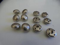 24 Alte Metallknöpfe Silber ca 16mm
