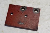 IHC Case 833 745 724 Motortyp D-239 DT-239 Halteblech...